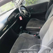 NISSAN BLUEBIRD 1992
