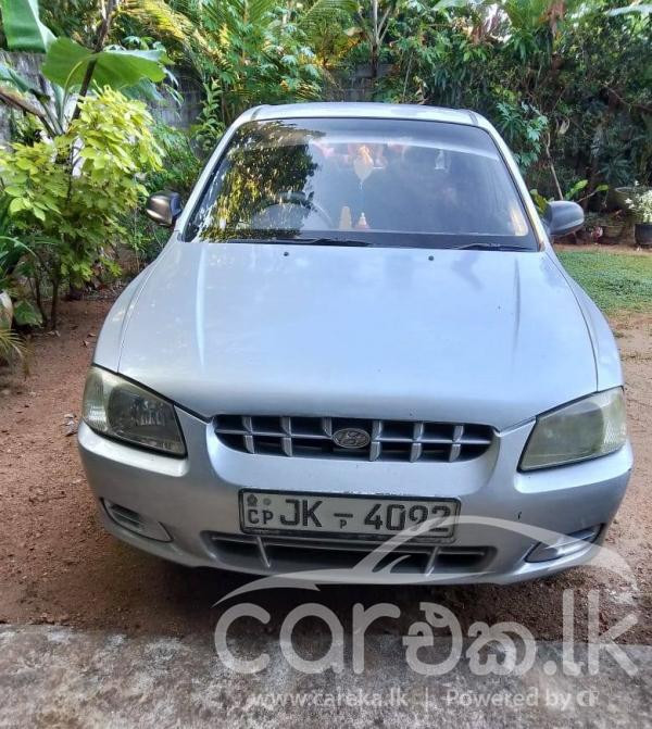 HYUNDAI ACCENT 2001