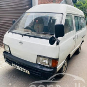 NISSAN VANETTE 1982