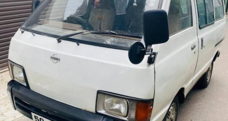 NISSAN VANETTE 1982