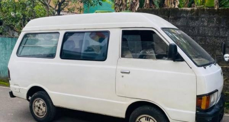 NISSAN VANETTE 1982