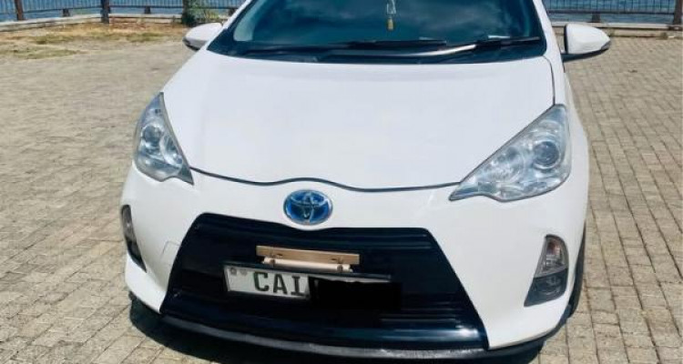 TOYOTA AQUA 2013