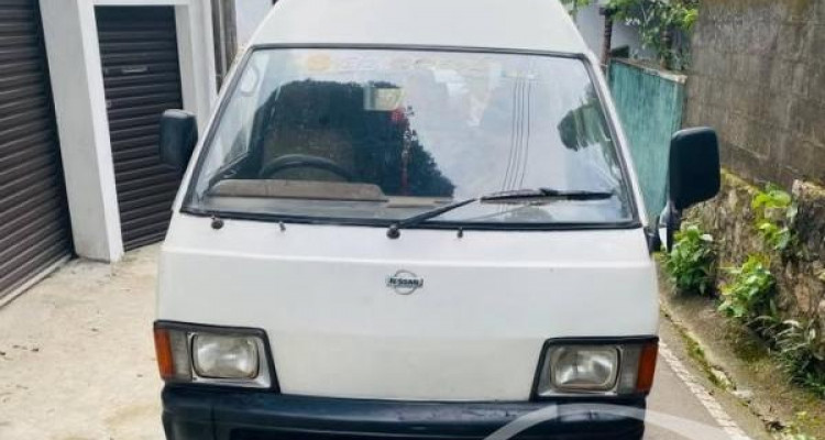 NISSAN VANETTE 1982