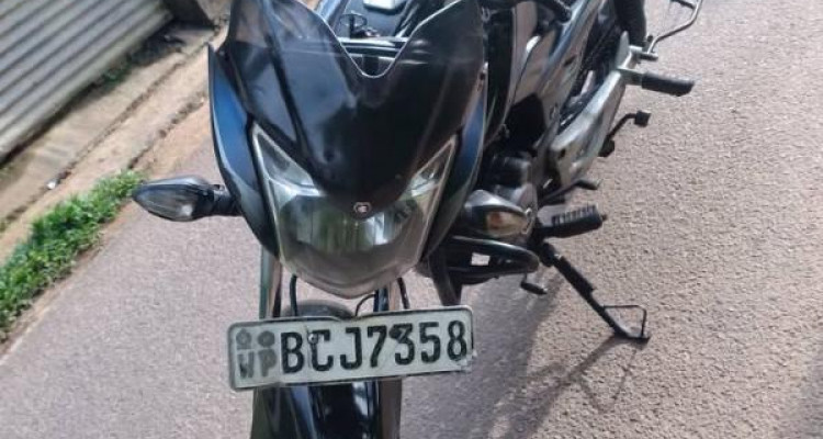 BAJAJ DISCOVER 2015