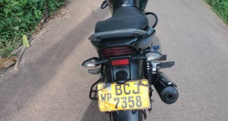 BAJAJ DISCOVER 2015