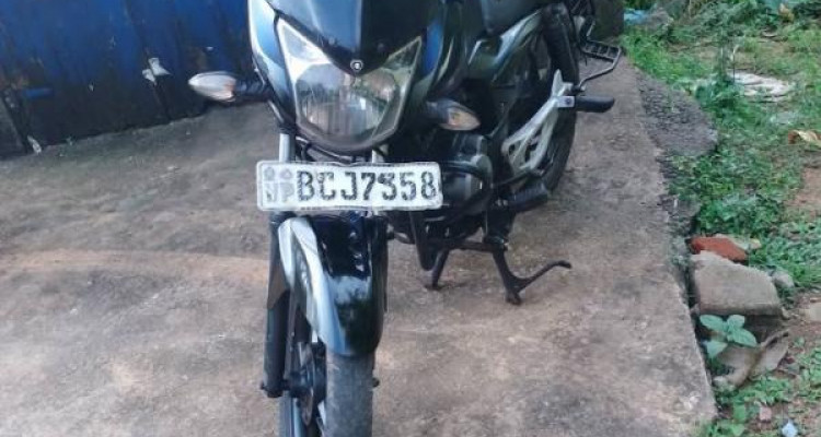 BAJAJ DISCOVER 2015
