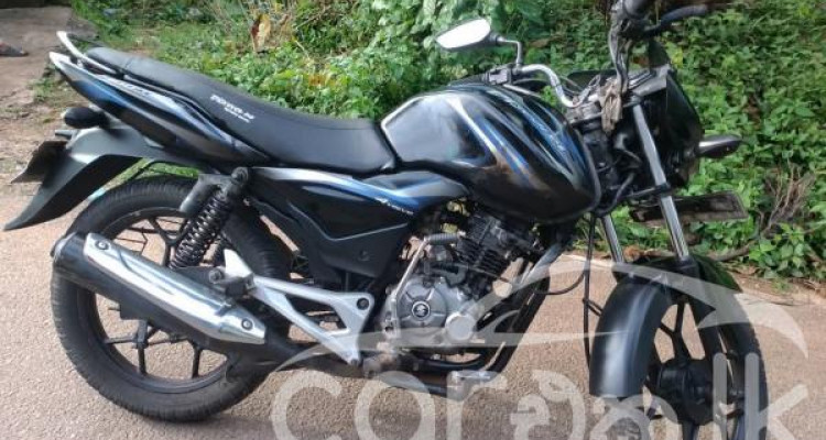 BAJAJ DISCOVER 2015