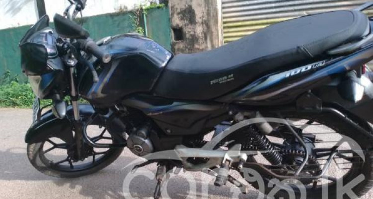 BAJAJ DISCOVER 2015
