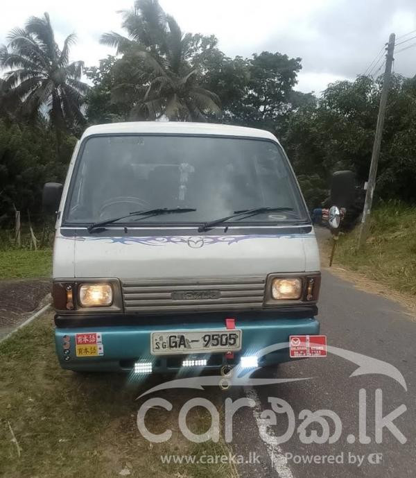 MAZDA BROWNY 1995