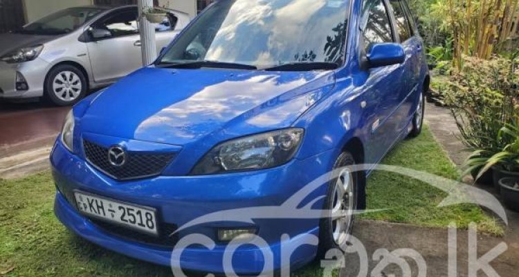 MAZDA 2 2003
