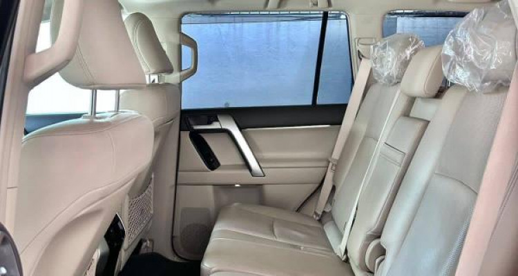 TOYOTA LAND CRUISER PRADO 150 2017