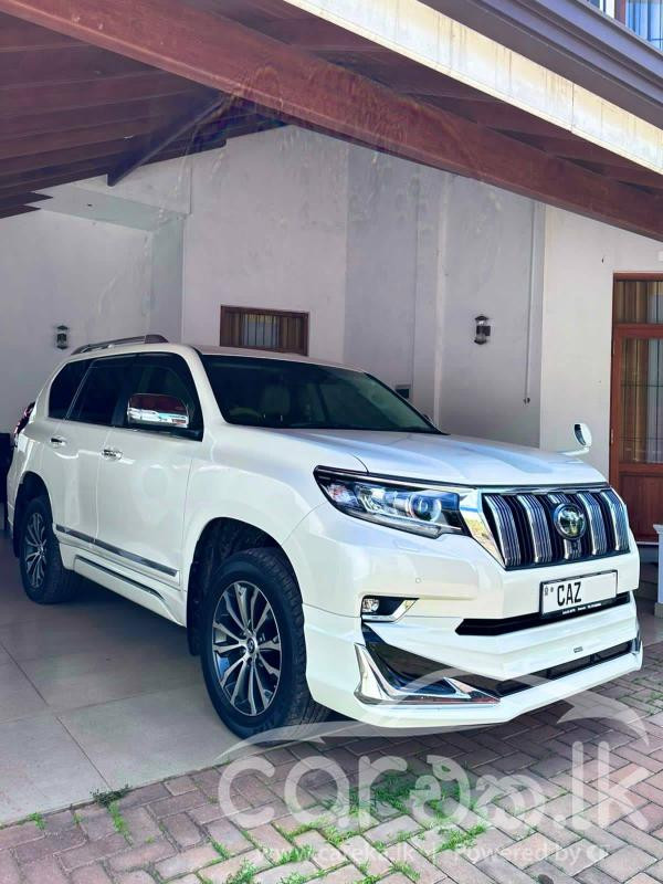 TOYOTA LAND CRUISER PRADO 150 2017