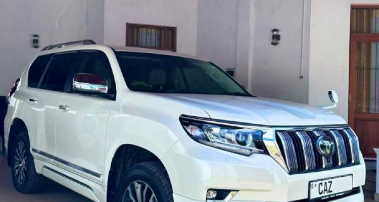 TOYOTA LAND CRUISER PRADO 150 2017