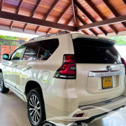 TOYOTA LAND CRUISER PRADO 150 2017