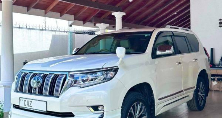 TOYOTA LAND CRUISER PRADO 150 2017
