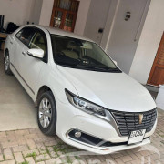 TOYOTA PREMIO 2020