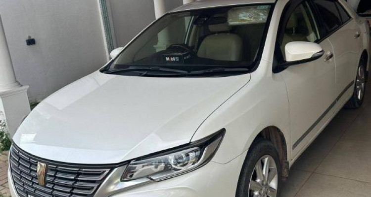 TOYOTA PREMIO 2020