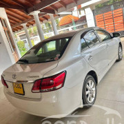 TOYOTA PREMIO 2020