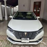 TOYOTA PREMIO 2020