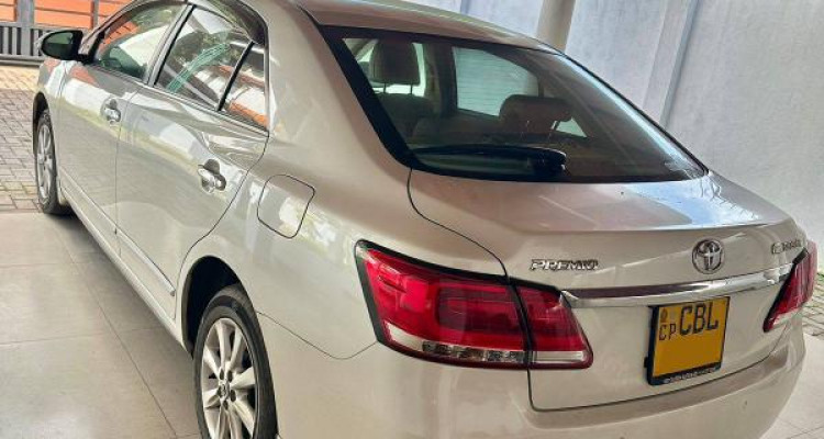 TOYOTA PREMIO 2020