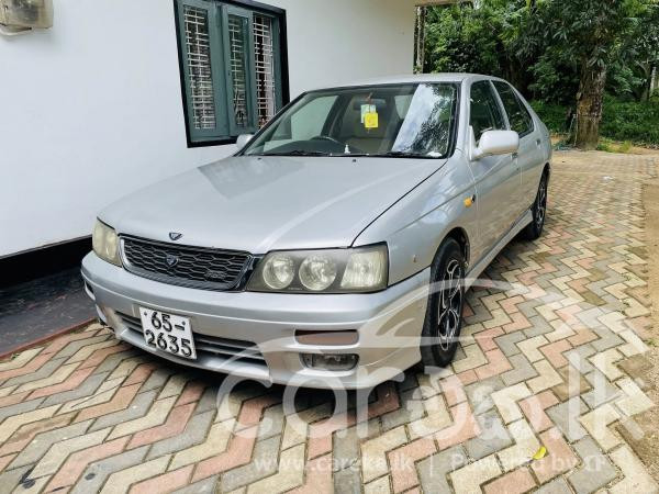 NISSAN BLUEBIRD SU14 1999