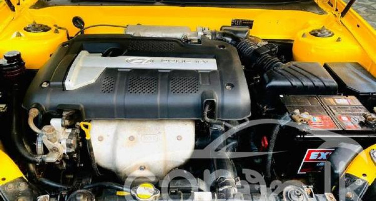 HYUNDAI TUSCANI 2004