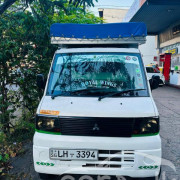 MITSUBISHI MINICAB 2005