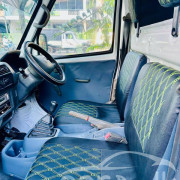 MITSUBISHI MINICAB 2005
