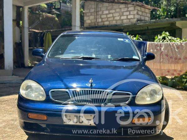 DAEWOO LEGANZA 2000