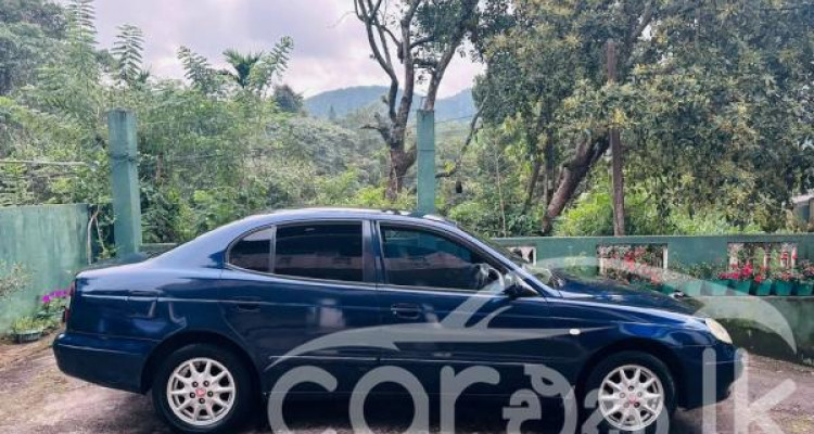 DAEWOO LEGANZA 2000