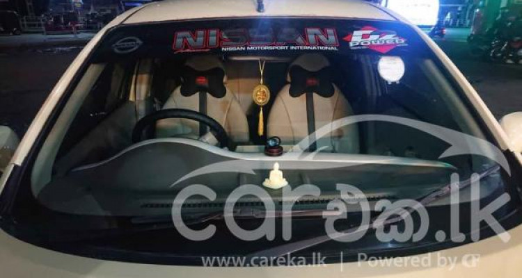 NISSAN MARCH K12 2002
