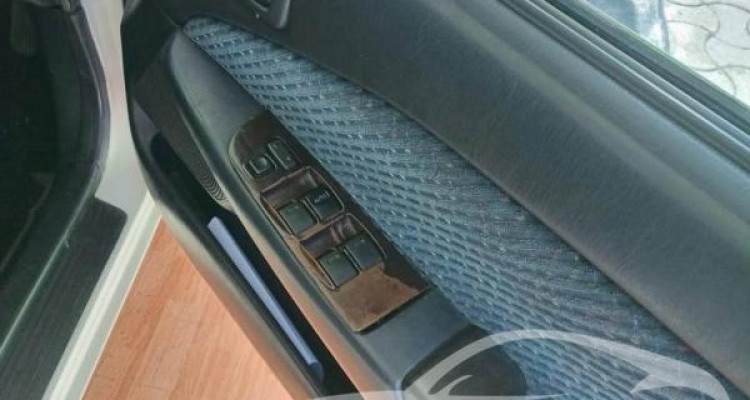 TOYOTA CARINA 1997