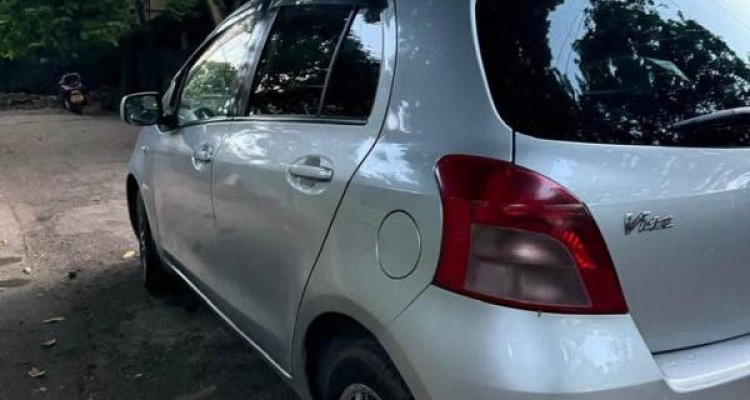 TOYOTA VITZ 2007