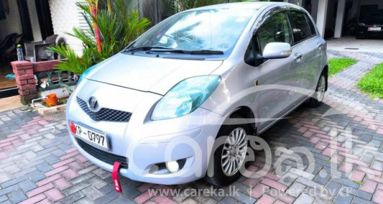 TOYOTA VITZ 2009