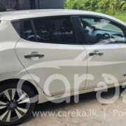NISSAN LEAF 2012
