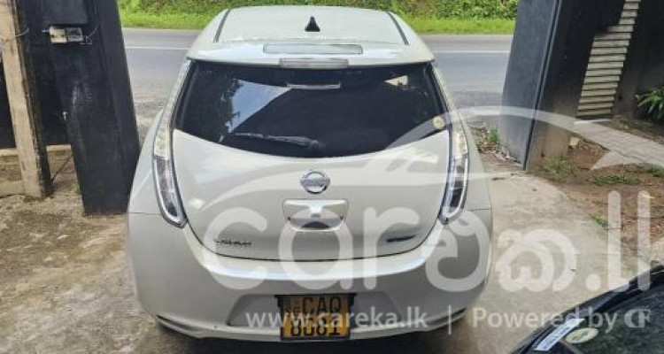 NISSAN LEAF 2012