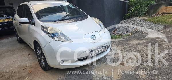 NISSAN LEAF 2012