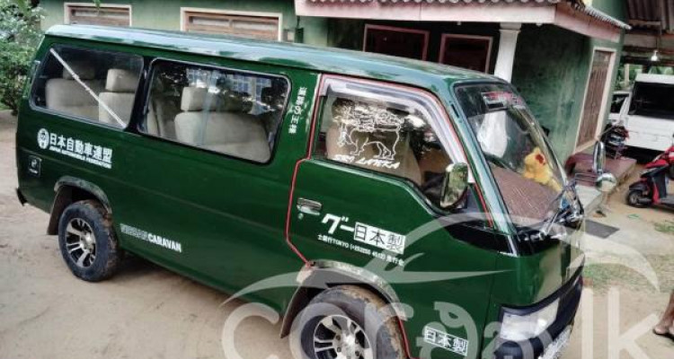 NISSAN CARAVAN 1993