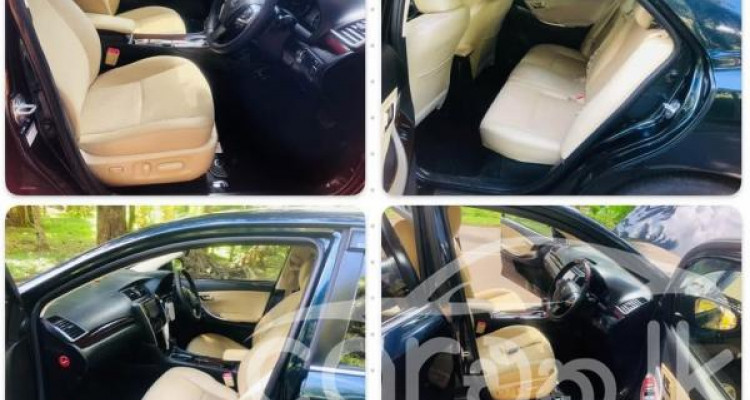 TOYOTA PREMIO 2019