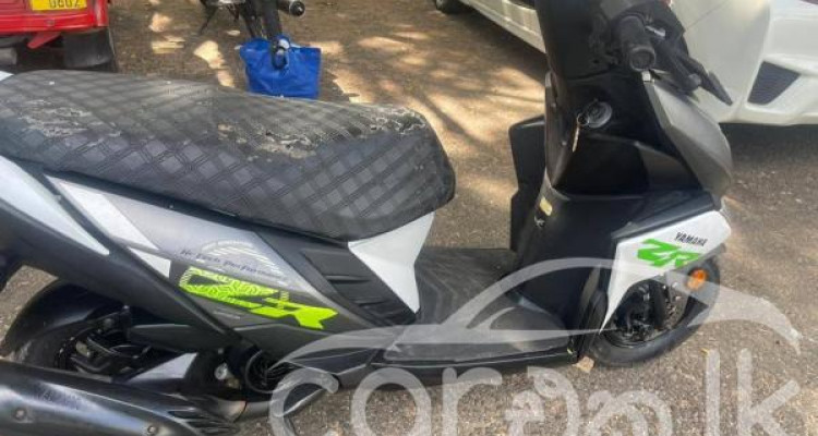 YAMAHA RAY ZR 2017