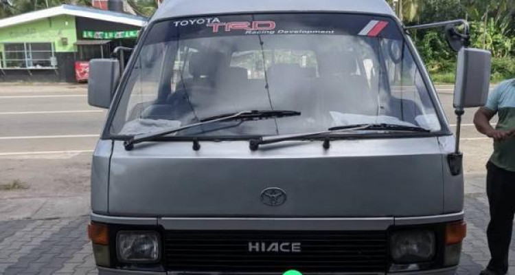 TOYOTA HIACE 1987