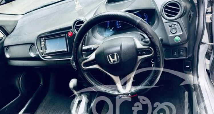 HONDA INSIGHT 2012