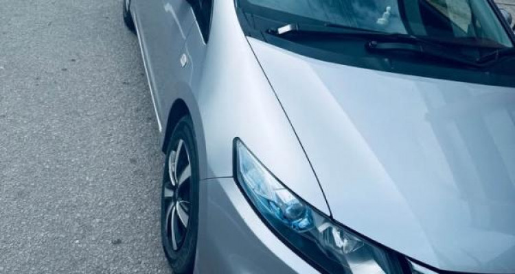 HONDA INSIGHT 2012