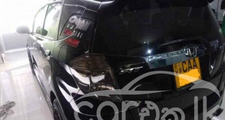 HONDA FIT GP4 2012