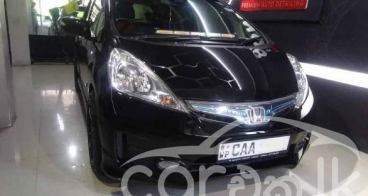 HONDA FIT GP4 2012