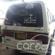 NISSAN CARAVAN 1996
