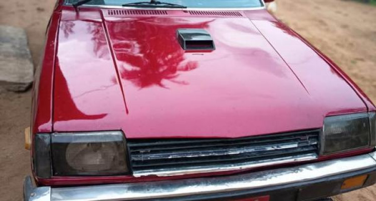 MITSUBISHI LANCER 1989