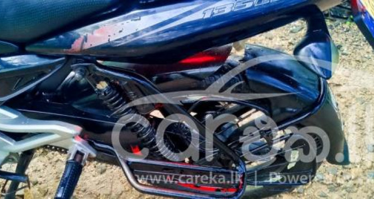 BAJAJ PULSAR 135 2012