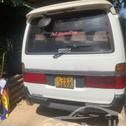 TOYOTA HIACE 1989