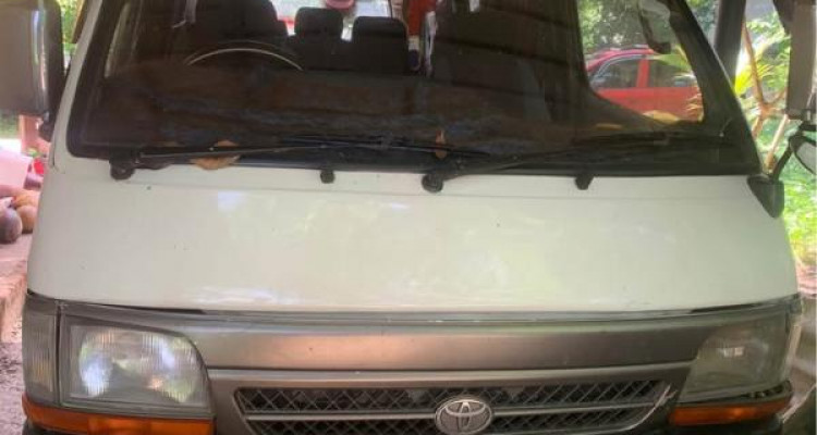 TOYOTA HIACE 1989